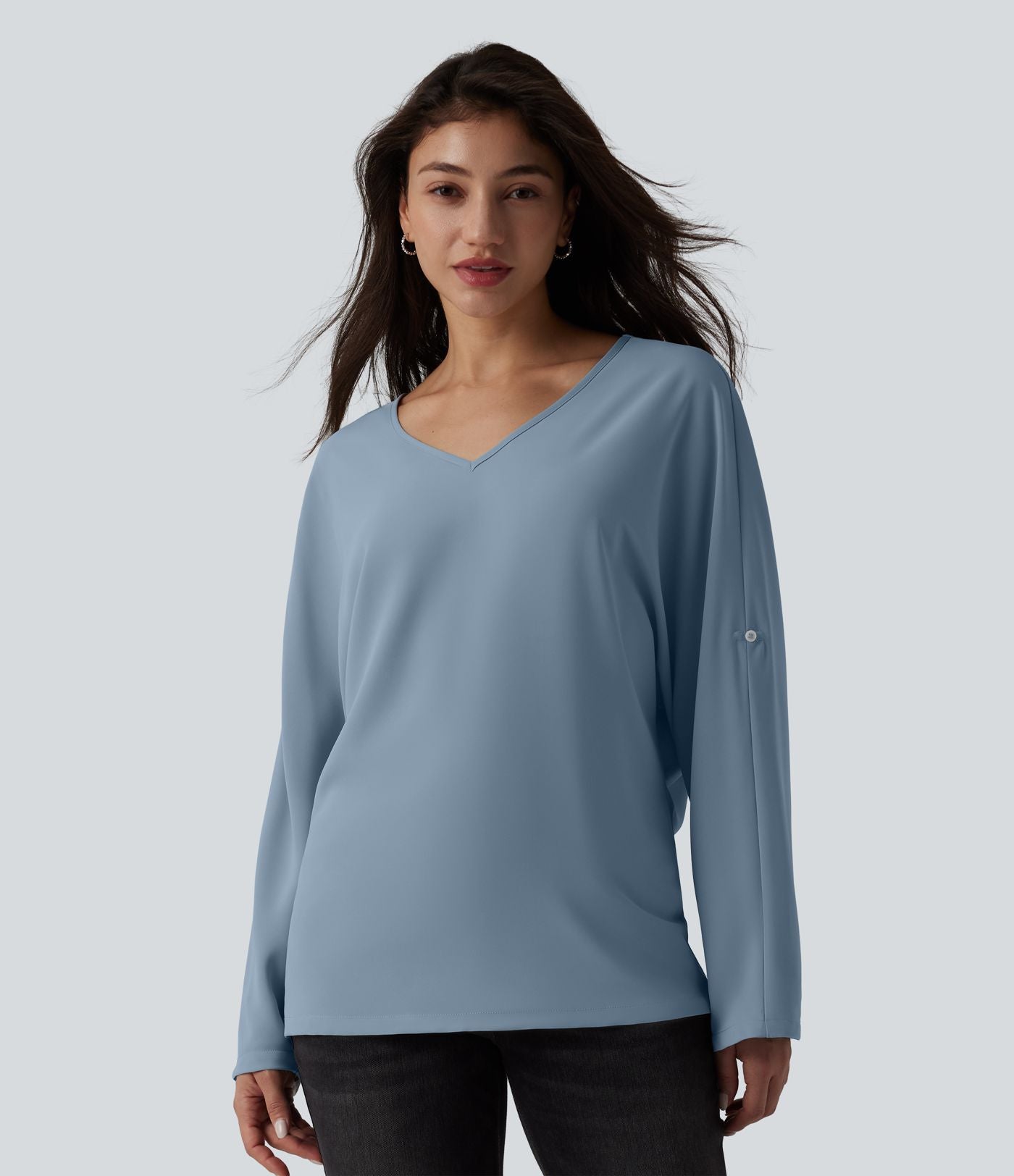 Blouse esprit bureau défroissage facile, col V et manches longues