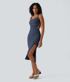 Robe midi laquée fendue, brassière intégrée, dos nu croisé