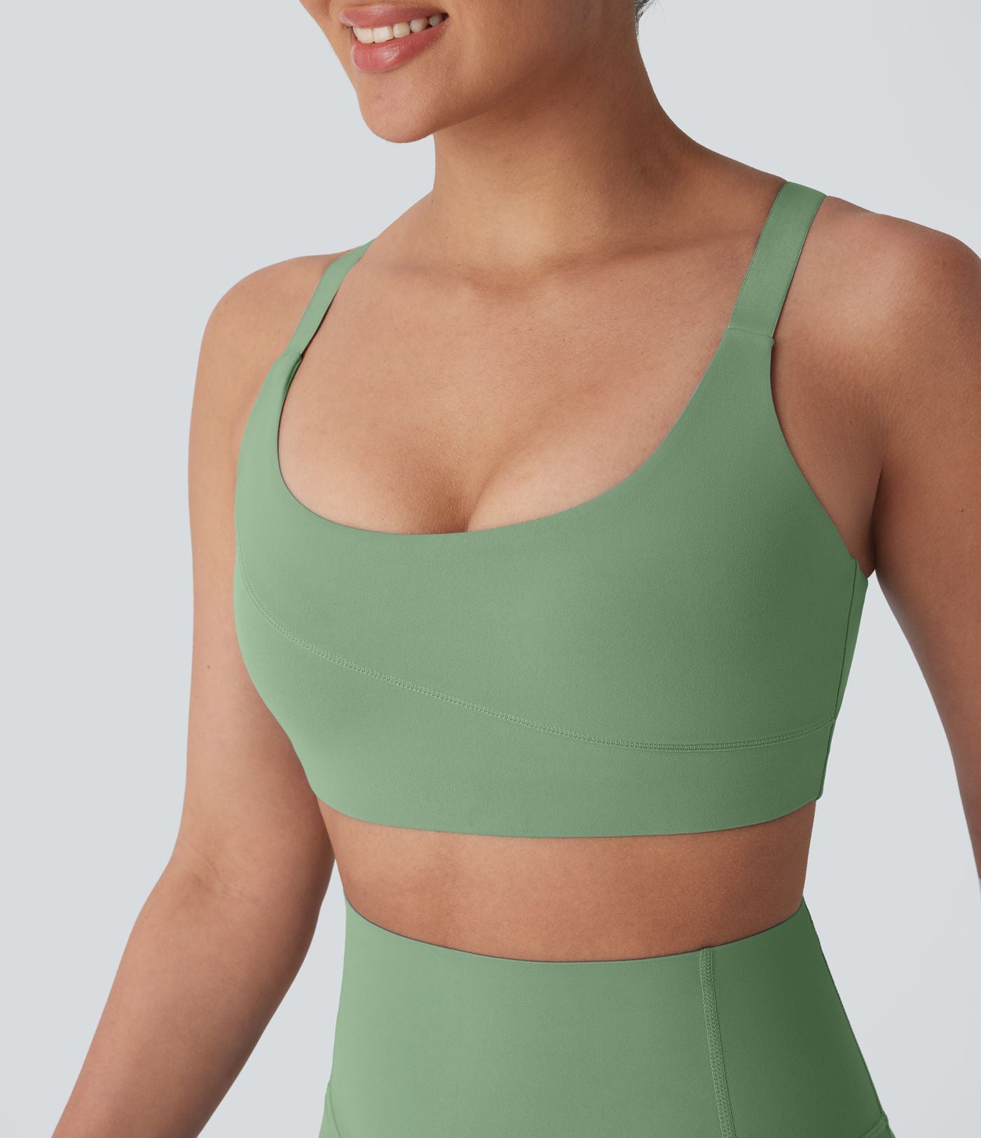 Brassière de sport entraînement Halara UltraSculpt™ soutien intermédiaire col U bonnets A-D