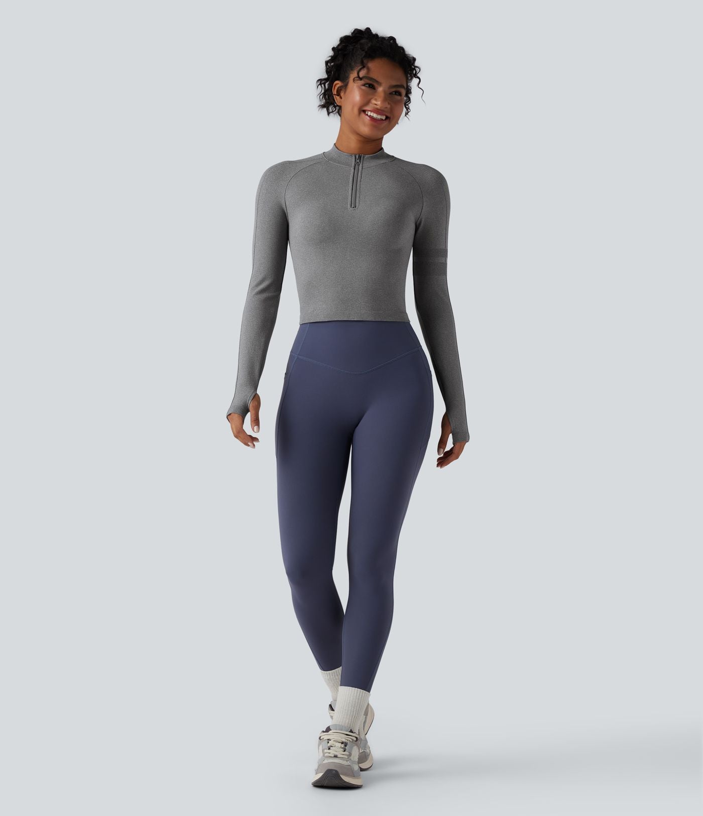 Haut de yoga Seamless Flow à demi-fermeture éclair, manches longues et trous pour les pouces