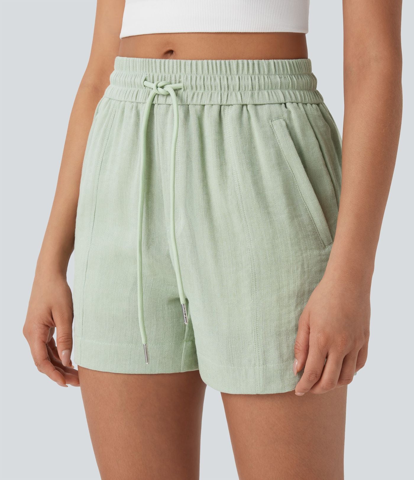 Short tailleur taille moyenne avec cordon de serrage et poches zippées latérales