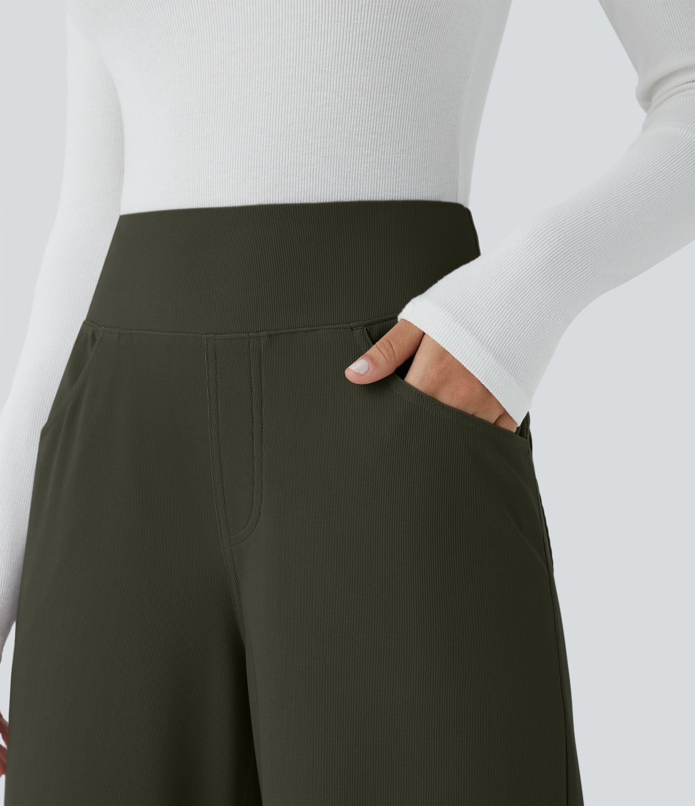 Pantalon tailleur large gainant taille haute en micro-gaufré avec poches Halara Flex™