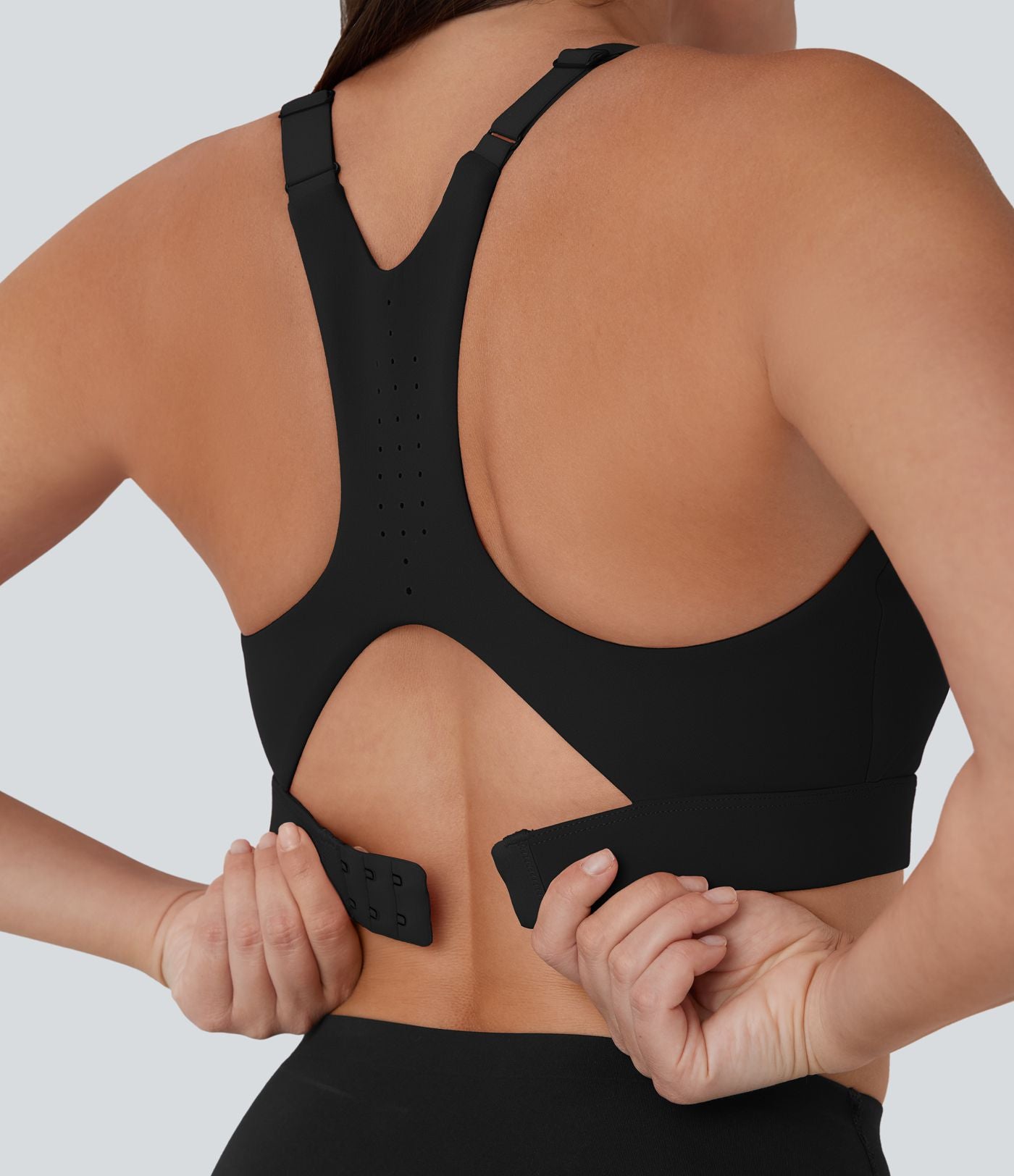 Brassière de sport entraînement SpeedWave™ soutien intermédiaire coques moulées perforé crochet réglable séchage rapide bonnets A-D
