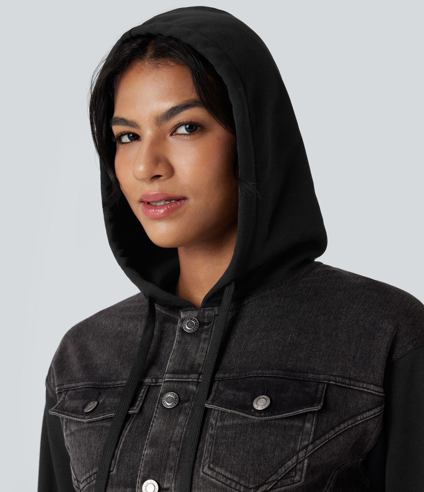 Veste en jean patchwork à capuche avec cordon de serrage et manches longues Halara Flex™