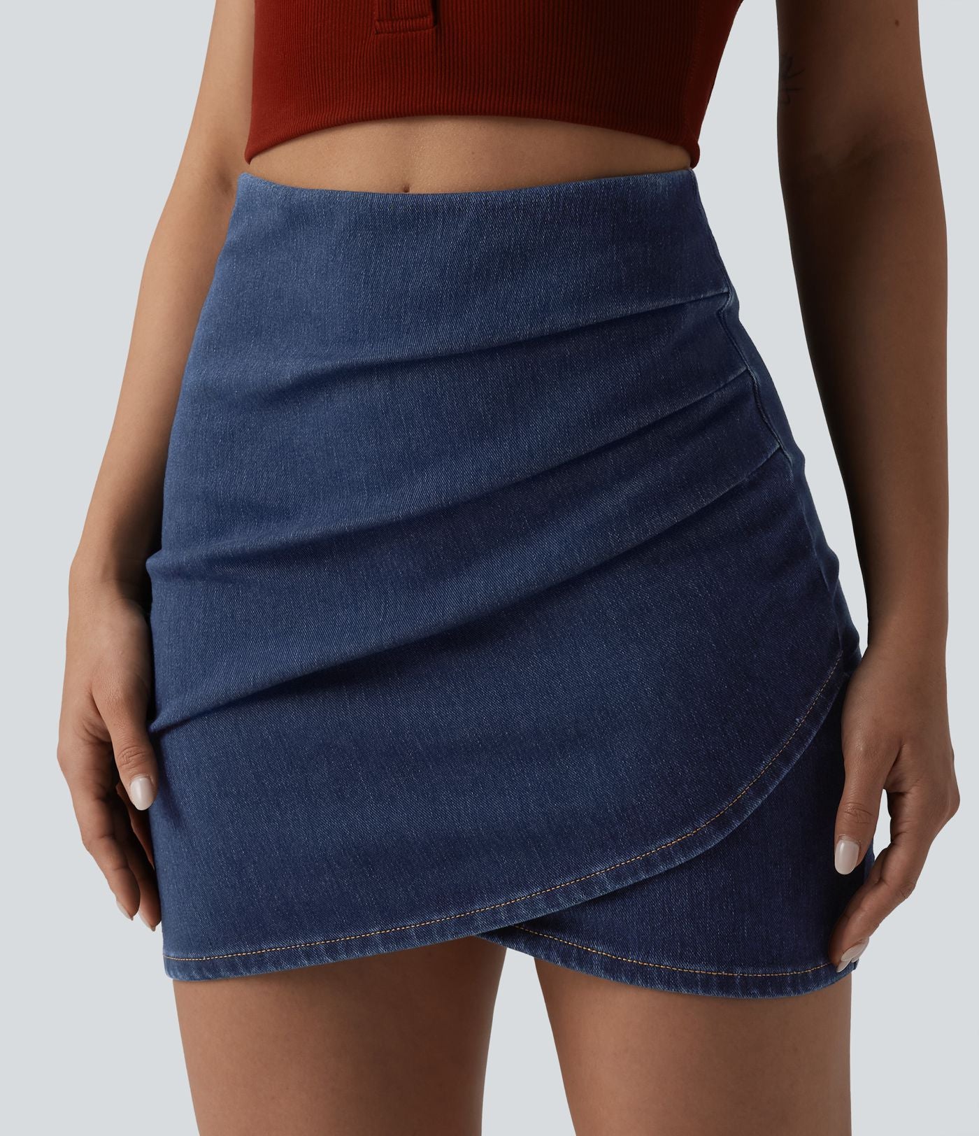 Jupe mini moulante décontractée Halara Flex™ en denim taille haute froncée ourlet croisé