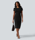 Robe casual mi-longue col rond à manches courtes avec découpe