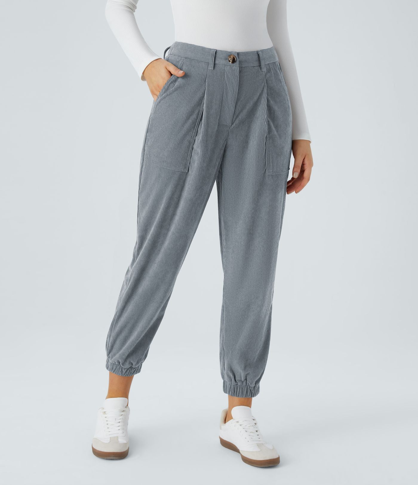 Pantalon décontracté en velours côtelé avec taille mi-haute, boutons et fermeture éclair