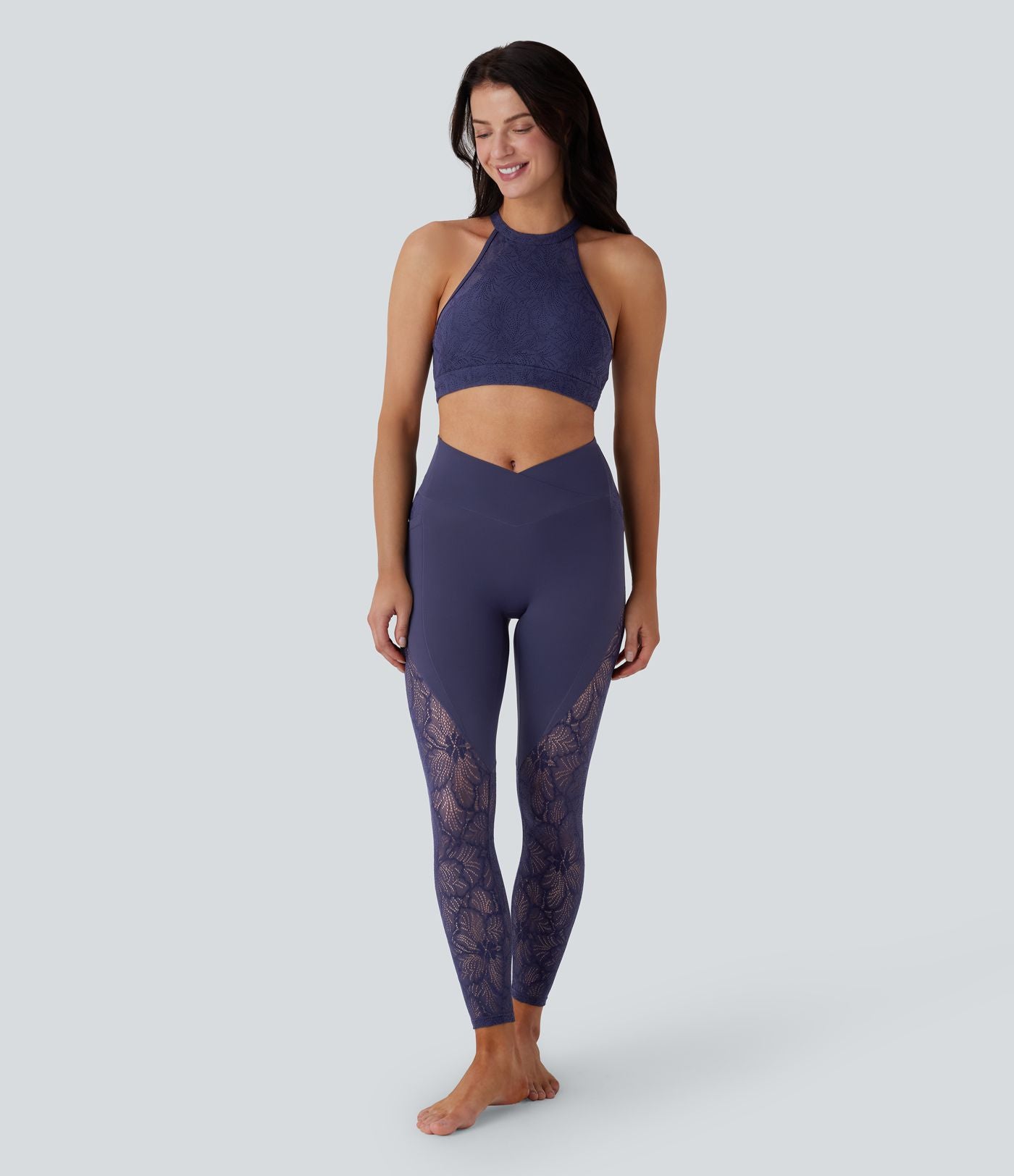 Legging de yoga 7/8 taille haute avec poches latérales, dos croisé et dentelle contrastante Softlyzero™-UPF50+