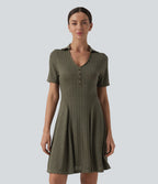 Robe mini casual évasée col V manches courtes en maille côtelée