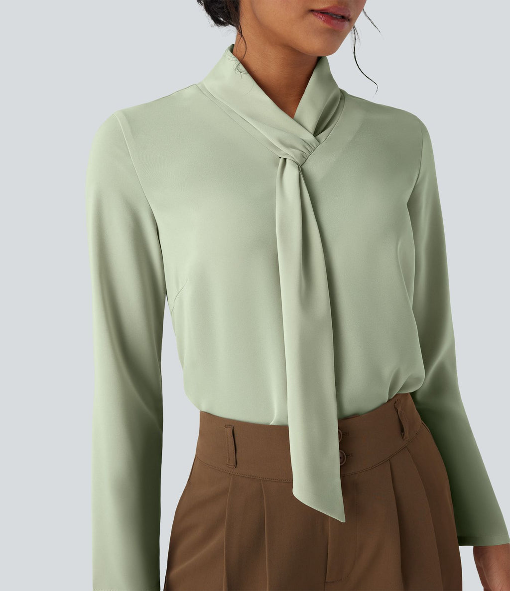 Chemise esprit bureau défroissage facile avec col foulard et manches longues
