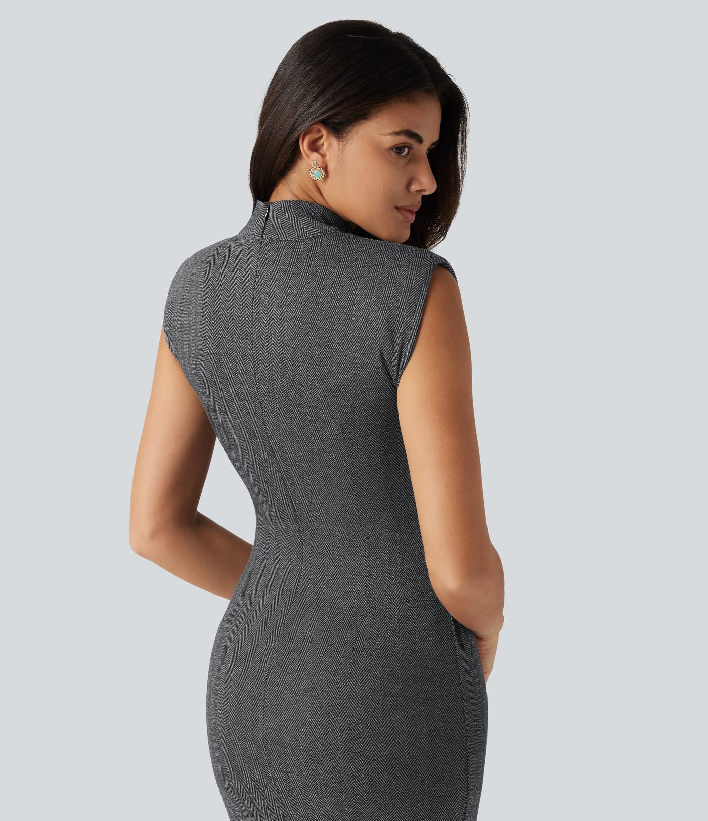 Robe midi moulante esprit bureau à motif, col montant et sans manches