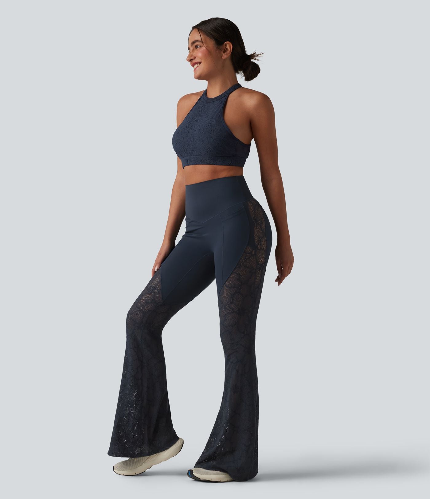 Legging de yoga évasé Halara UltraSculpt™ taille haute gainant avec dentelle contrastante à poches