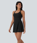 Robe-short 2-en-1 mini de danse active avec dos nu, détail torsadé, dentelle et poches-Easy Peasy