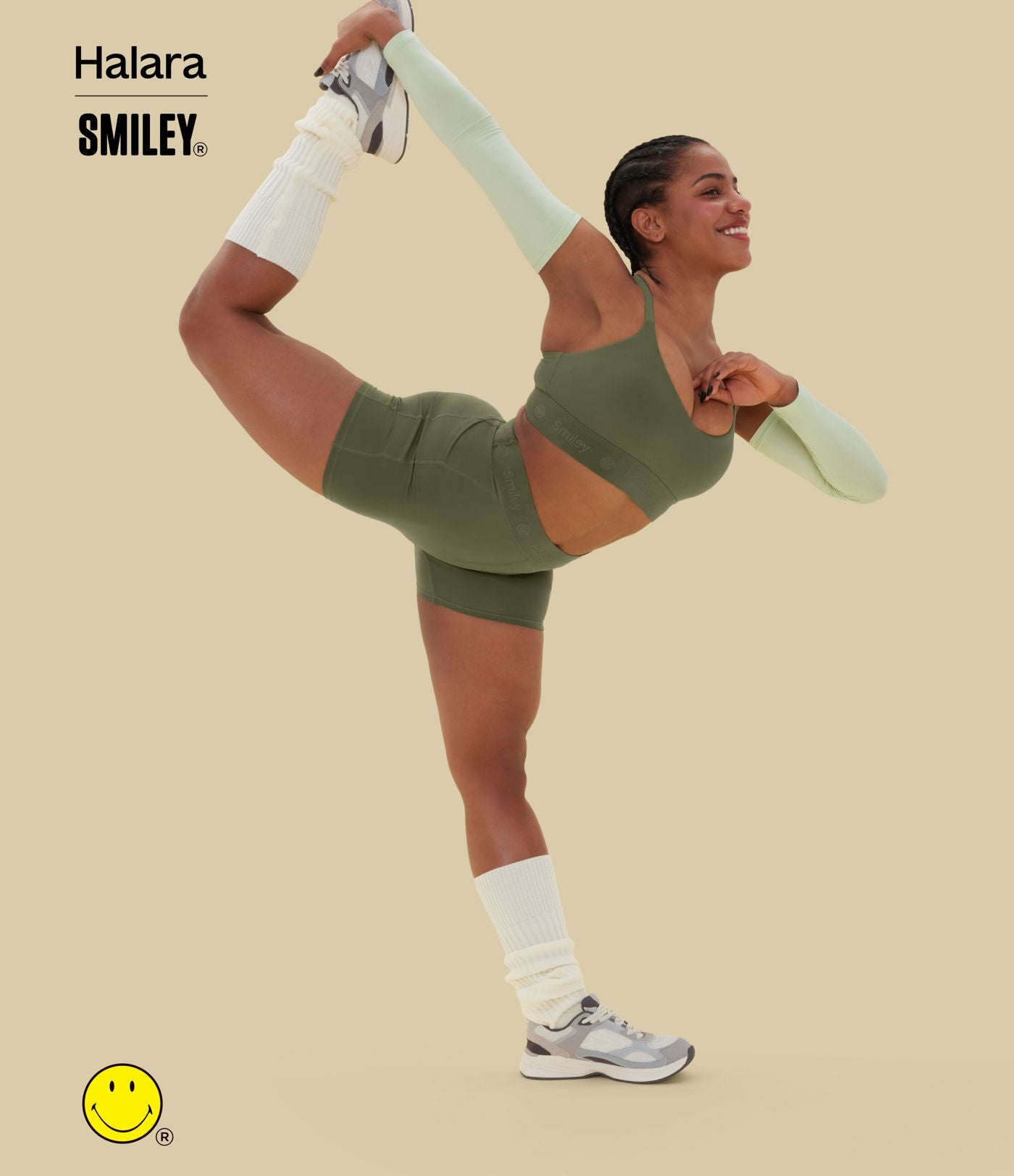 Short cycliste Halara X Smiley® SpeedWave™ 12,5 cm taille haute à séchage rapide avec poches