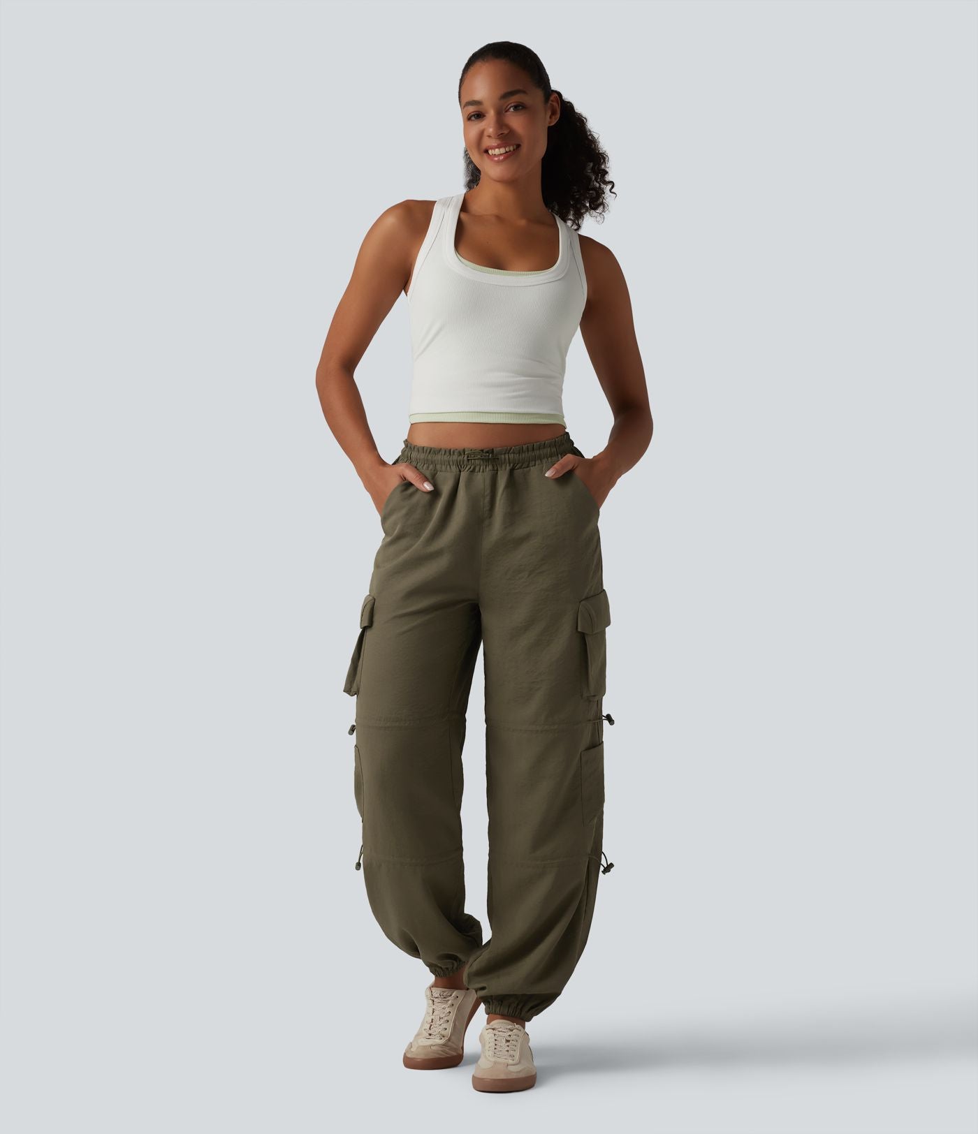 Jogging cargo taille mi-haute avec cordon de serrage réglable et poches