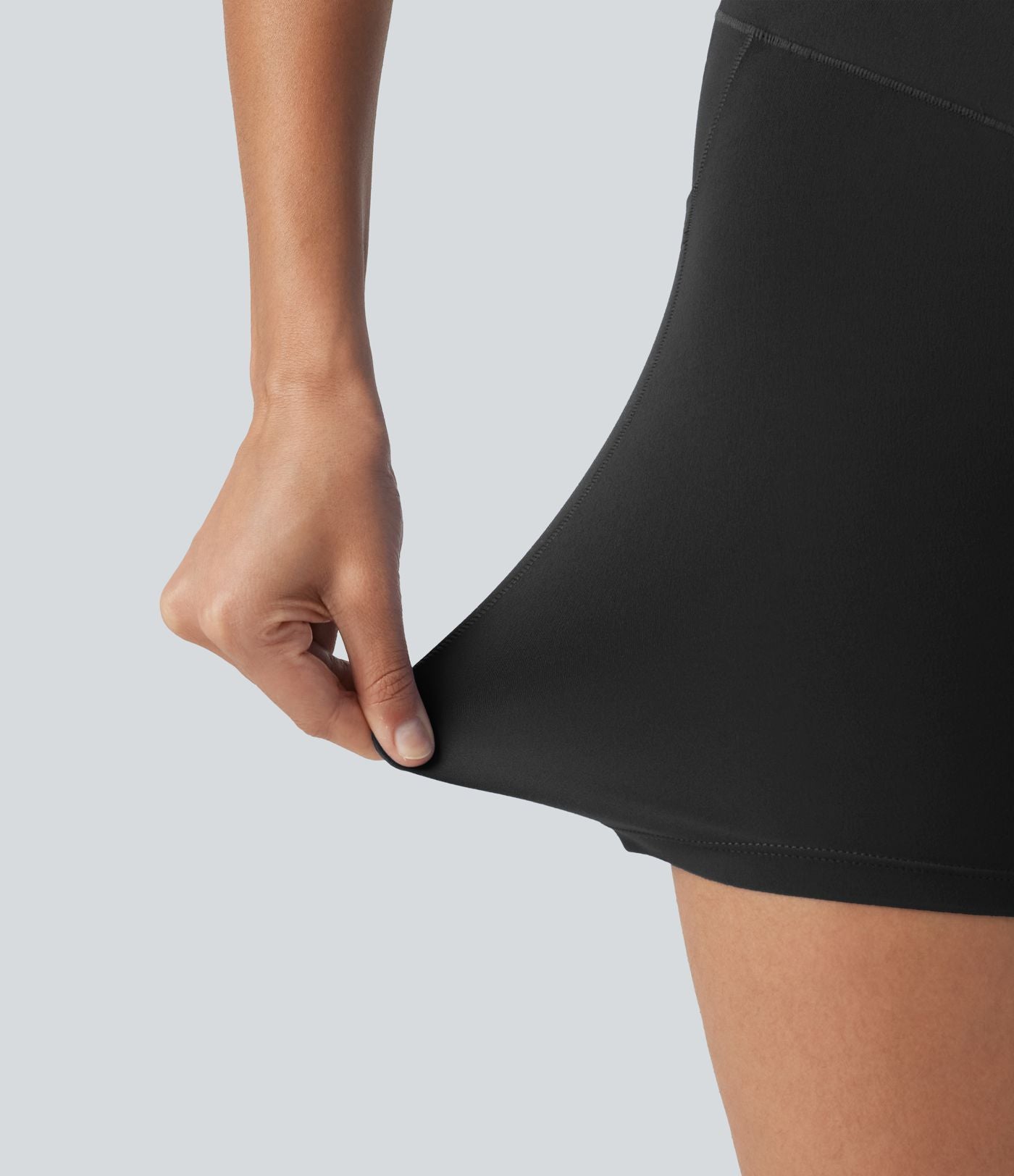 Short cycliste de yoga SoftlyZero™ 13 cm taille haute croisée avec poches et protection solaire UPF50+