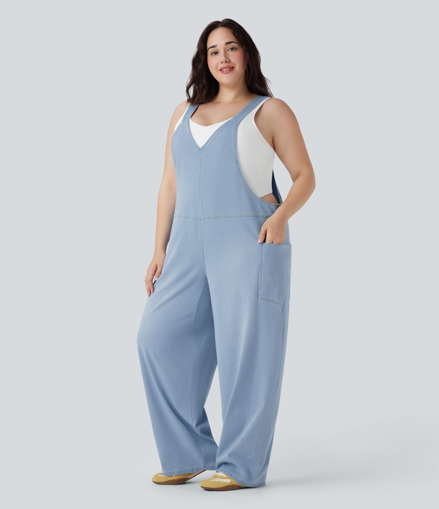 Salopette décontractée Halara Flex™ grande taille en maille denim extensible délavée col V avec poches