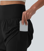 Short de yoga 2-en-1 SoftlyZero™ Airy effet frais InstantCool taille ultra-haute 22,8 cm avec poches