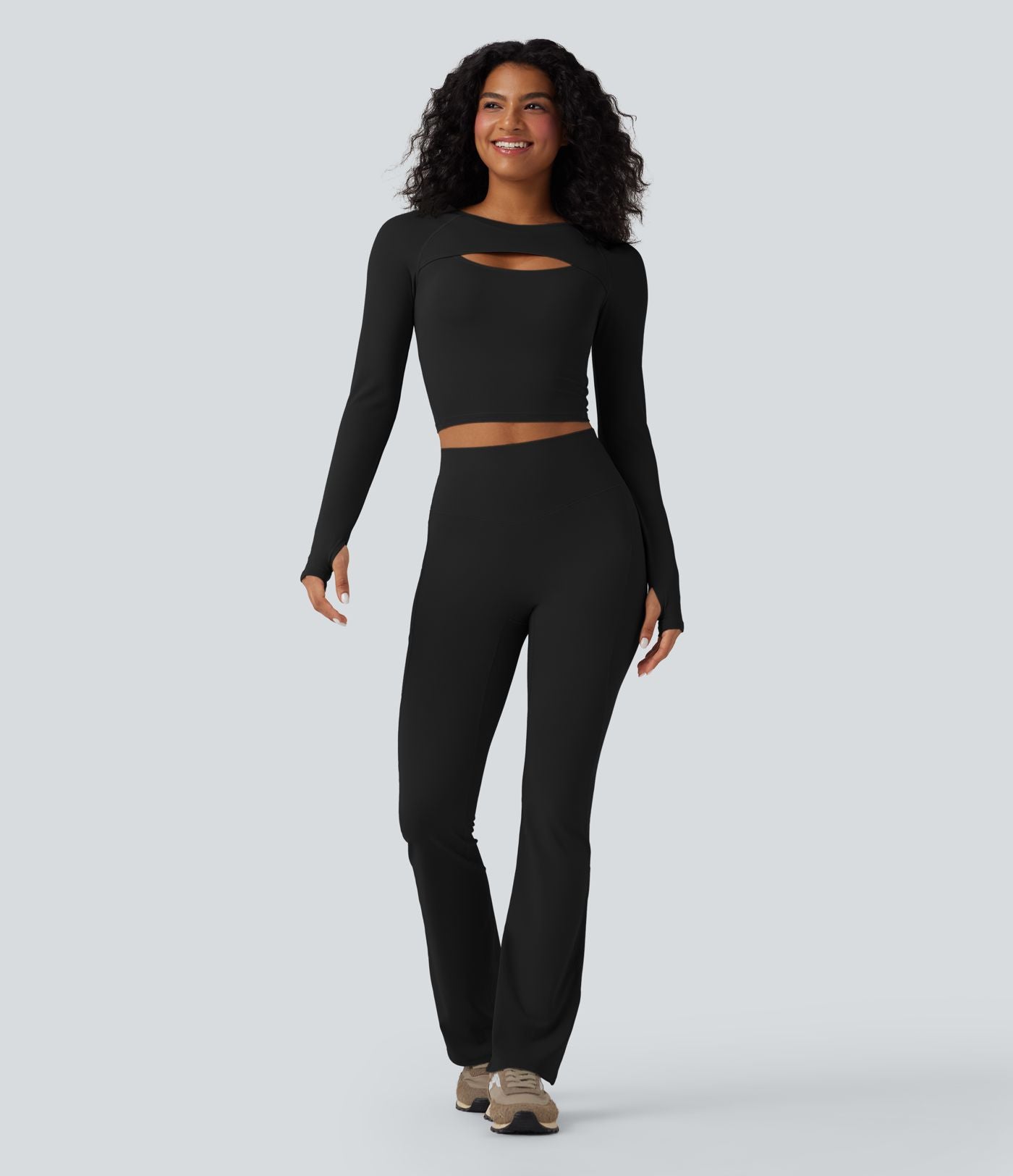 Haut de sport yoga court SoftlyZero™ QuickDry découpes manches longues avec trous pour pouces