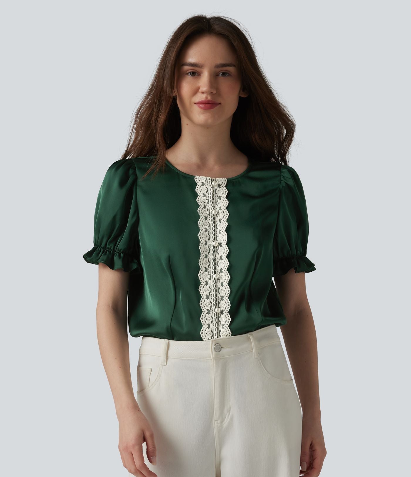 Blouse décontractée col rond manches bouffantes courtes avec dentelle contrastée