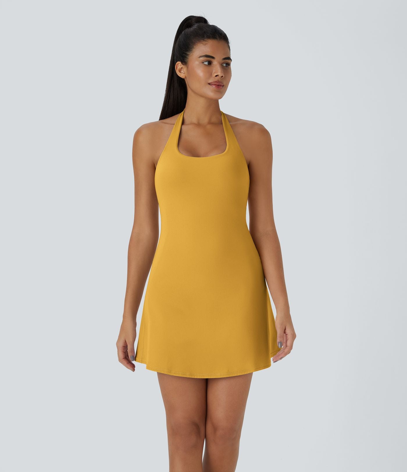 Softlyzero™ Plush Robe Sport Mini 2-en-1 à Poches Dos Nu et Col Halter