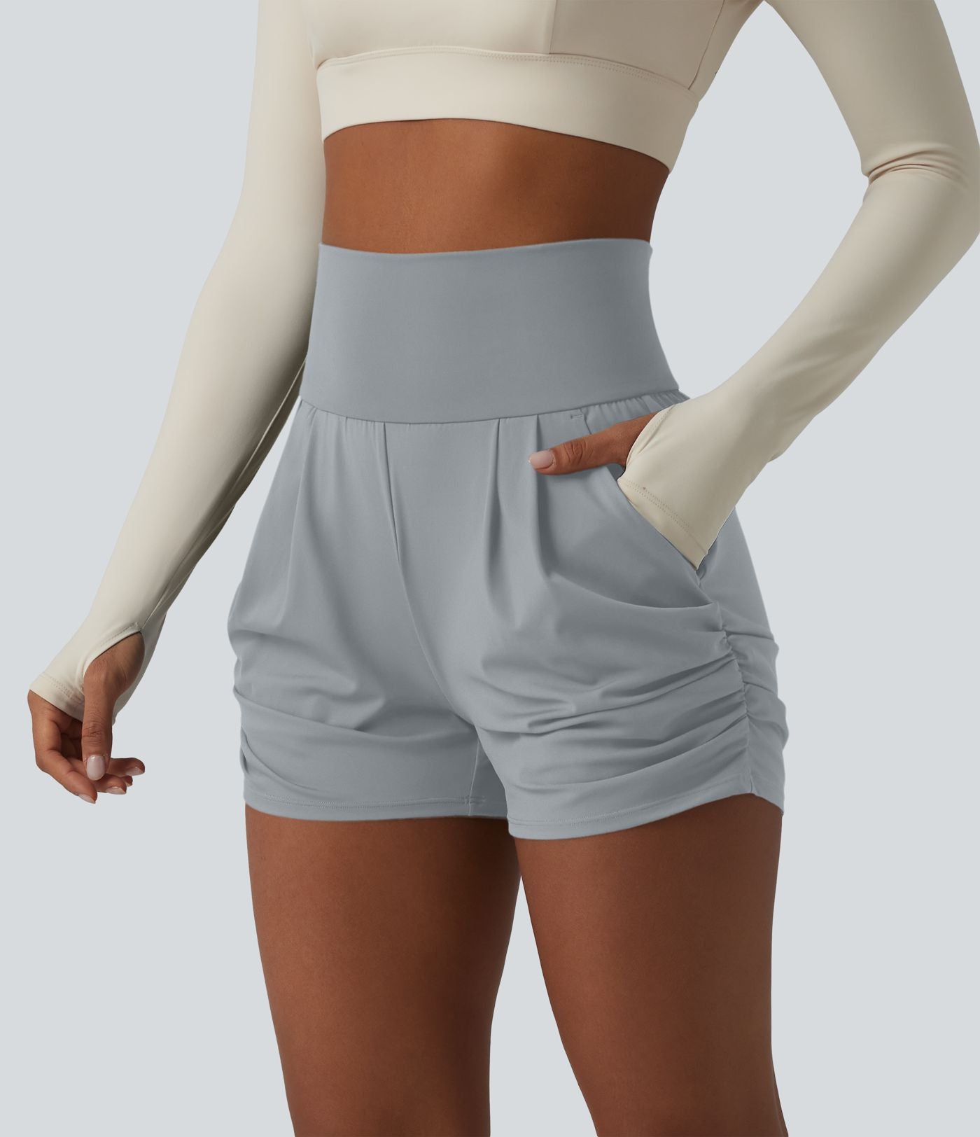 Short de yoga SoftlyZero™ Airy taille haute froncé effet frais InstantCool 7,5 cm avec poches