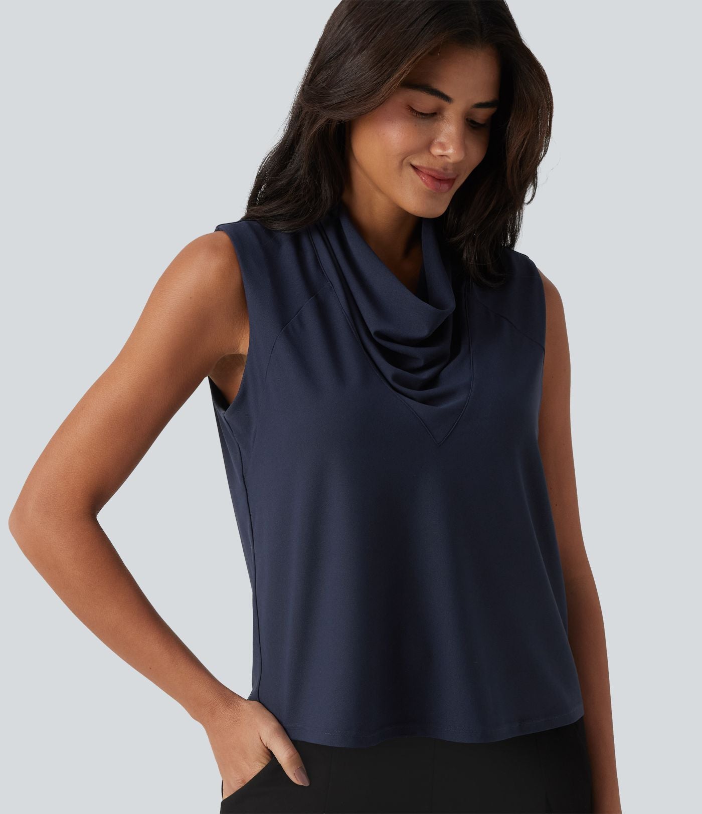 Blouse de travail sans manches à col drapé