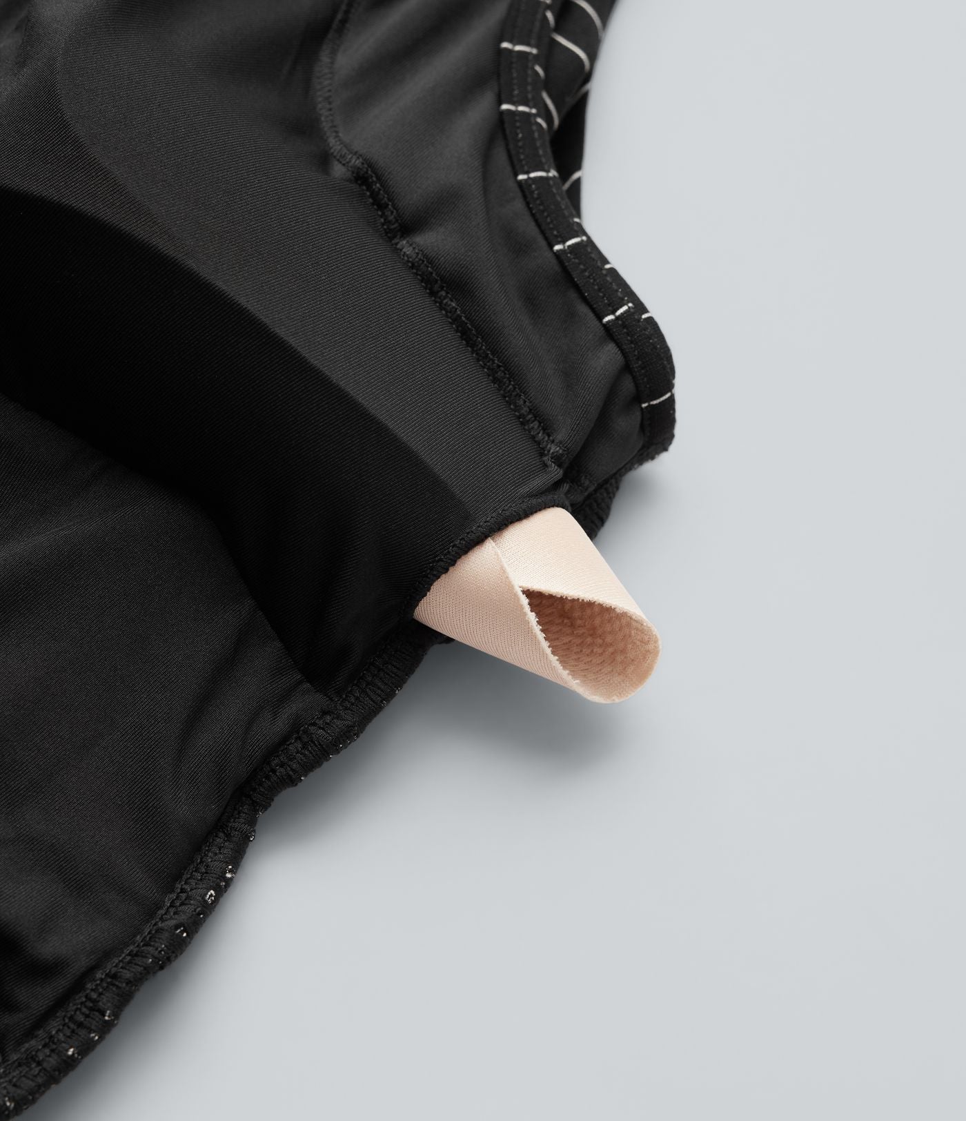 Combinaison grande taille rayée à décolleté V plongeant, toucher frais, coussinets amovibles, poches et accès facile Easy Peasy