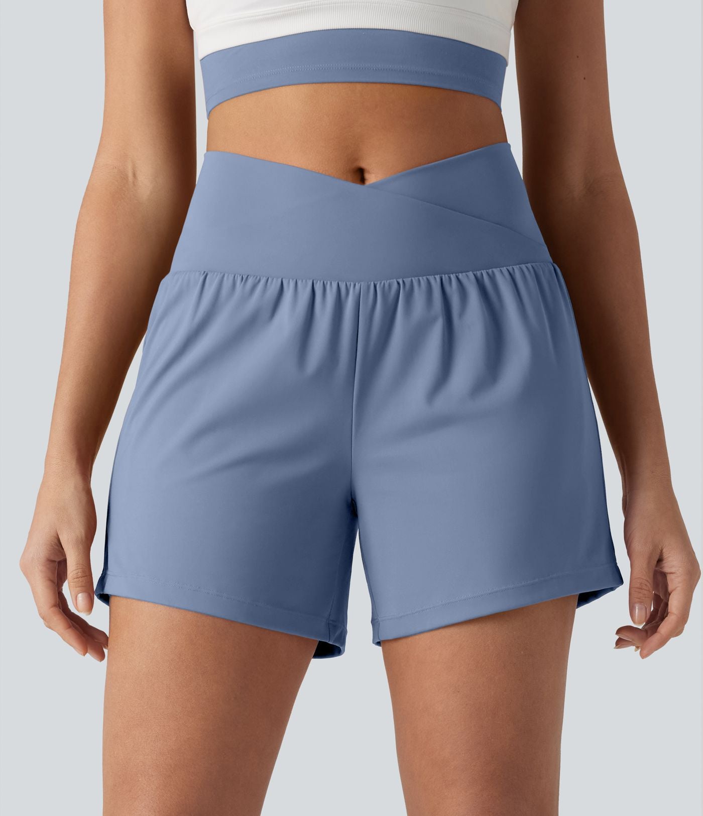 Short de yoga SoftlyZero™ Airy croisé taille haute 2-en-1 effet frais InstantCool 12,5 cm avec poches
