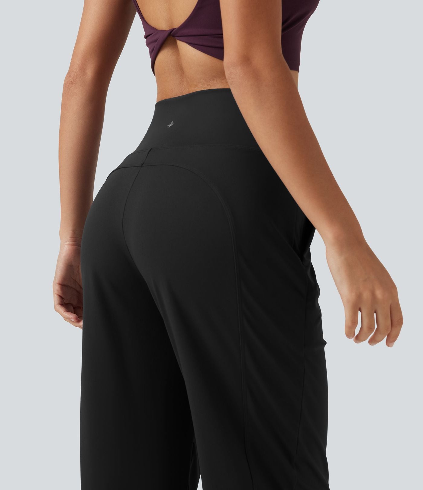 Pantalon de running court effet frais InstantCool taille haute à séchage rapide avec cordon intérieur, ourlet arrondi, poches et protection solaire UPF50+