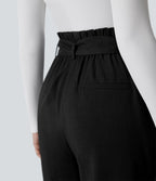 Pantalon Tailleur à taille haute, ceinture, poches latérales et jambes droites