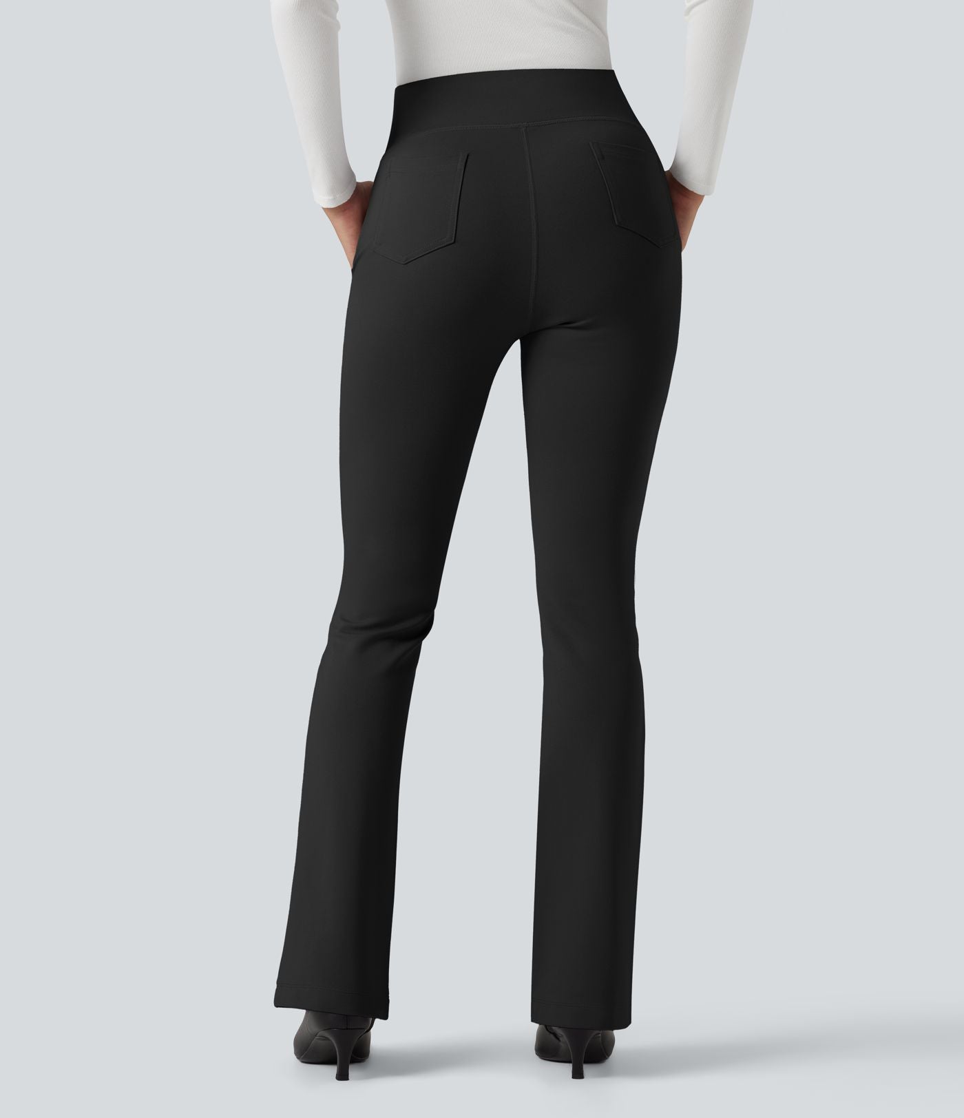 Pantalon tailleur évasé taille haute avec poches