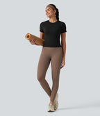 Haut de sport Softlyzero™ à manches courtes et col rond avec soutien-gorge intégré - Protection UPF50+