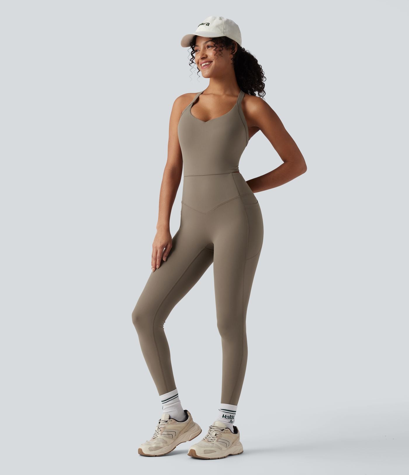 Combinaison d'entraînement gainante Halara UltraSculpt™ avec poches - Édition Easy Peasy - Bonnets E-G