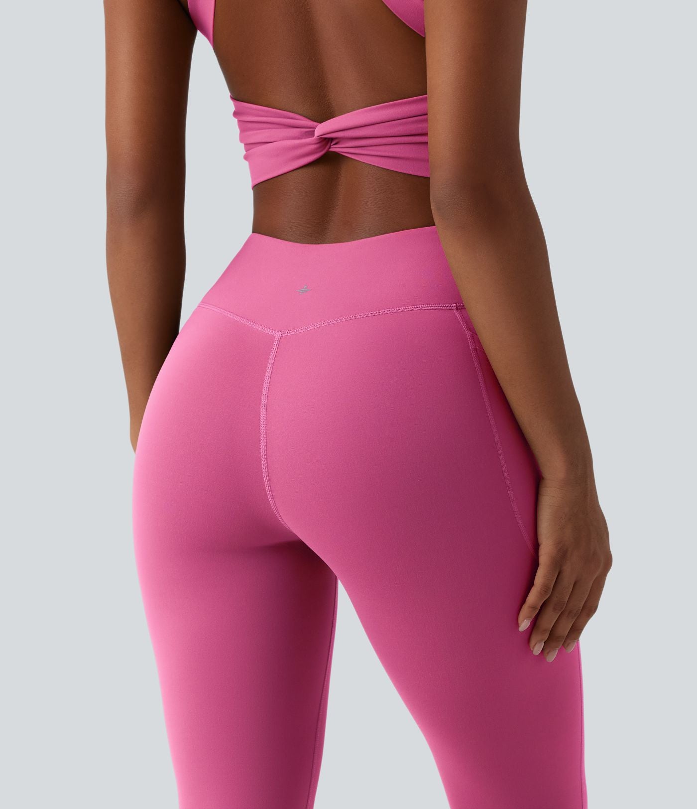 Combinaison bootcut d'entraînement gainante Halara UltraSculpt™ avec poches - Édition Easy Peasy