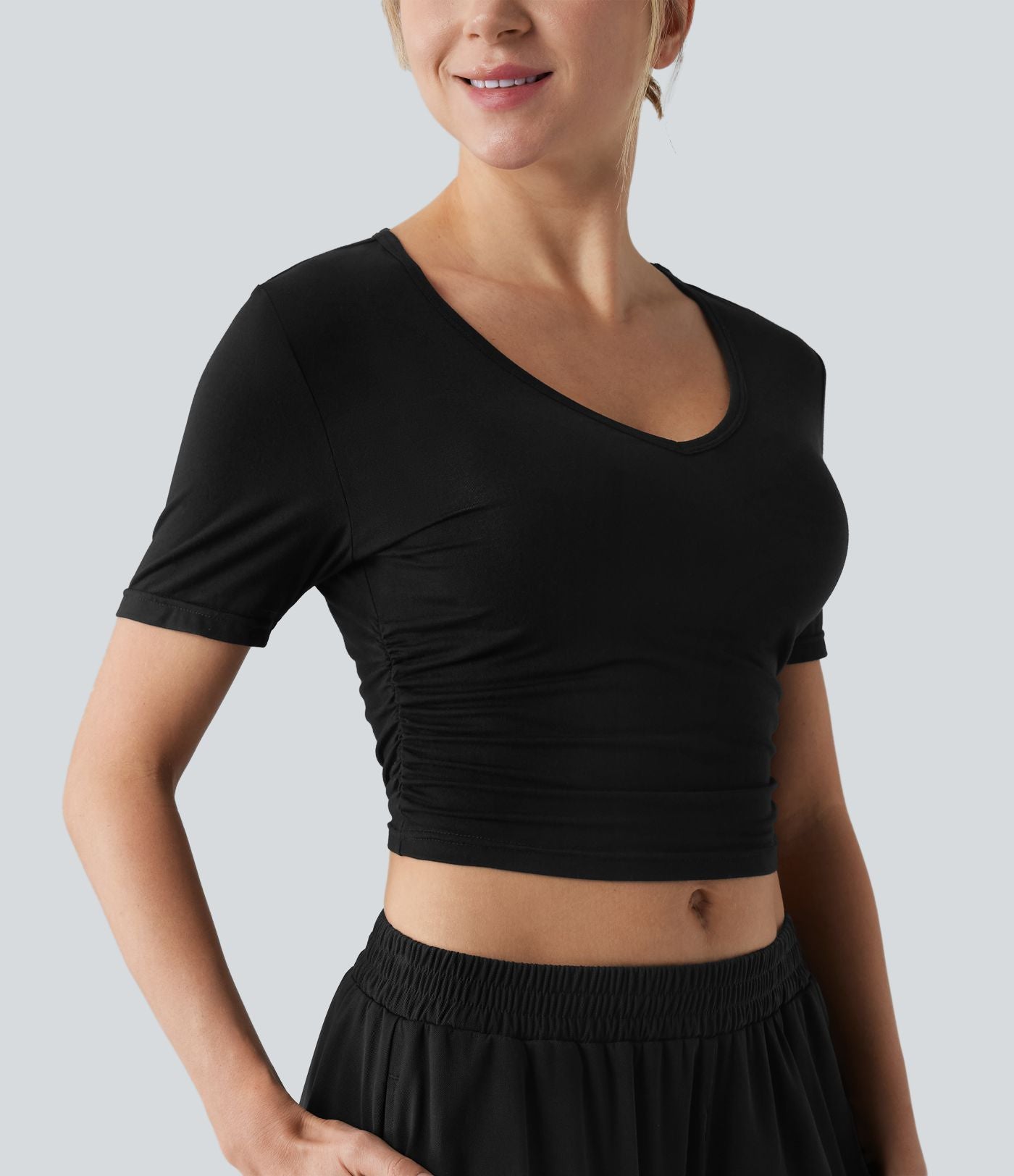 T-shirt décontracté col V manches courtes coupe courte