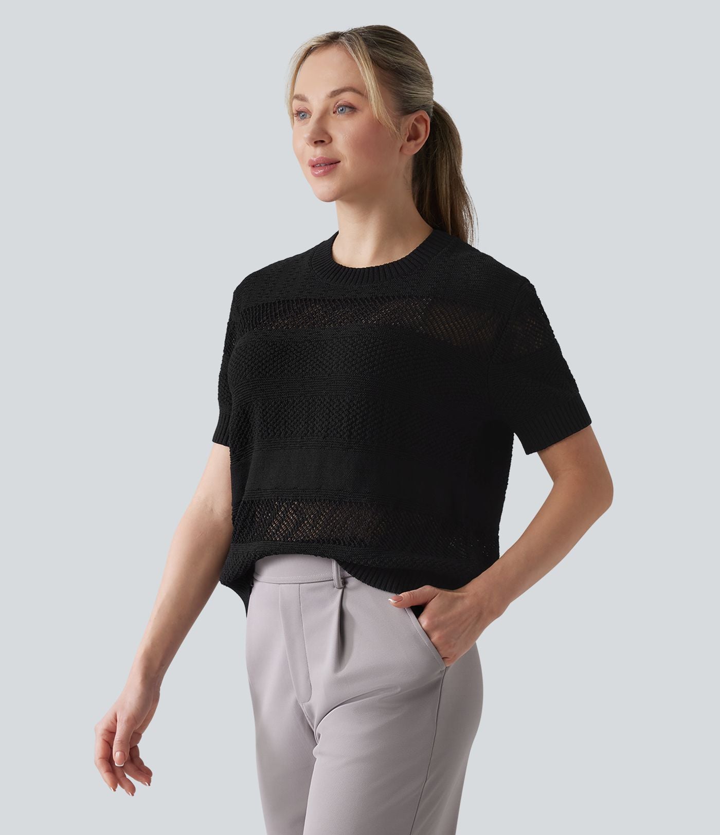 Pull tailleur col rond manches courtes crochet