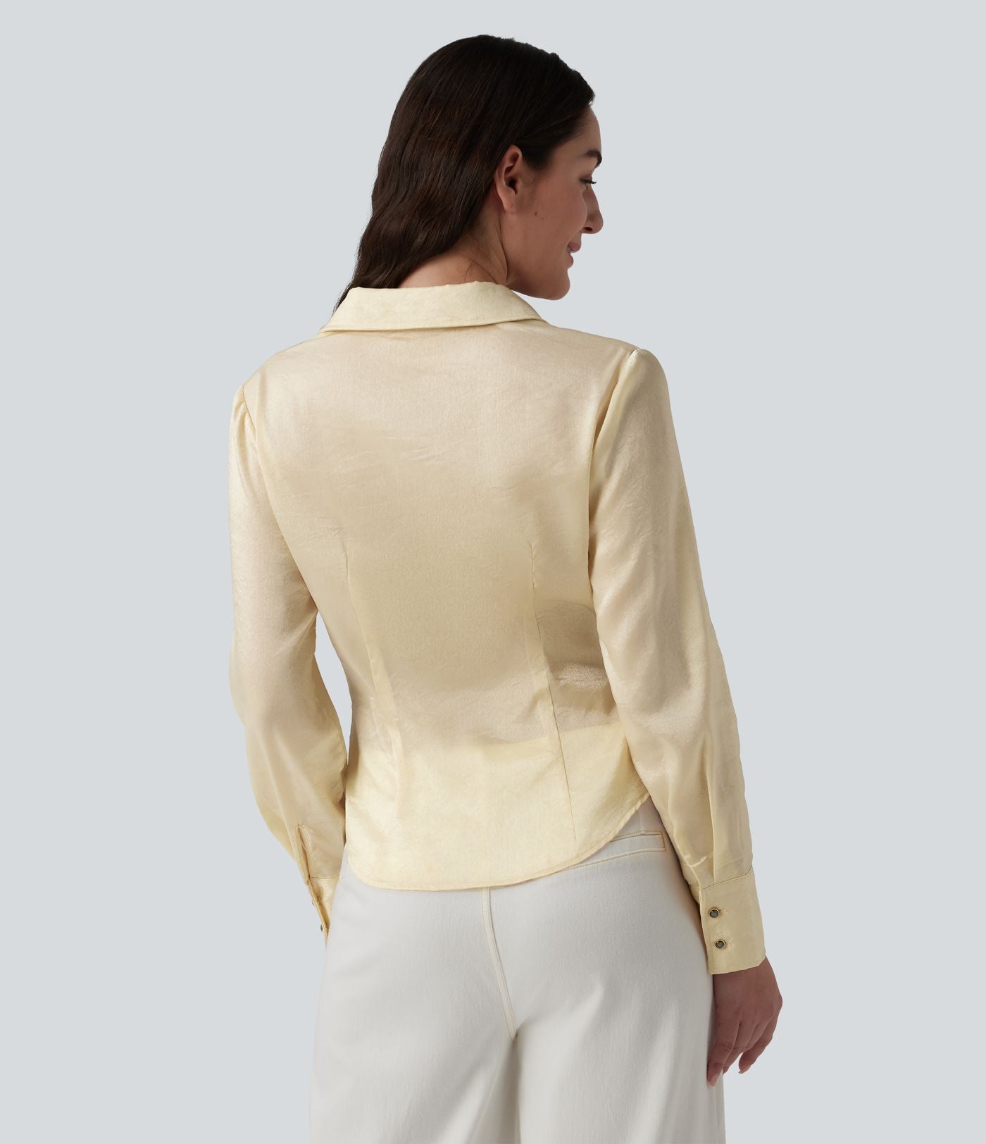 Chemise décontractée ajustée col V manches longues ourlet arrondi