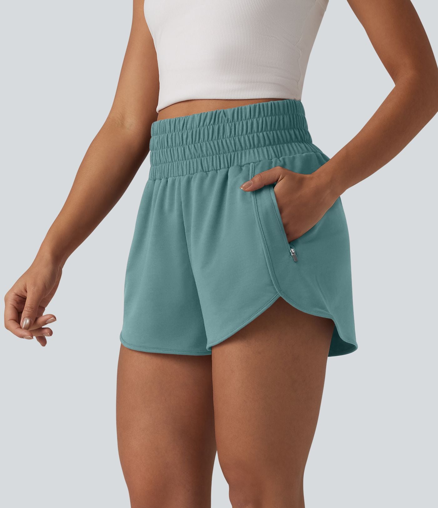 Short sweat décontracté taille haute à ourlet arrondi 7,5 cm avec poches