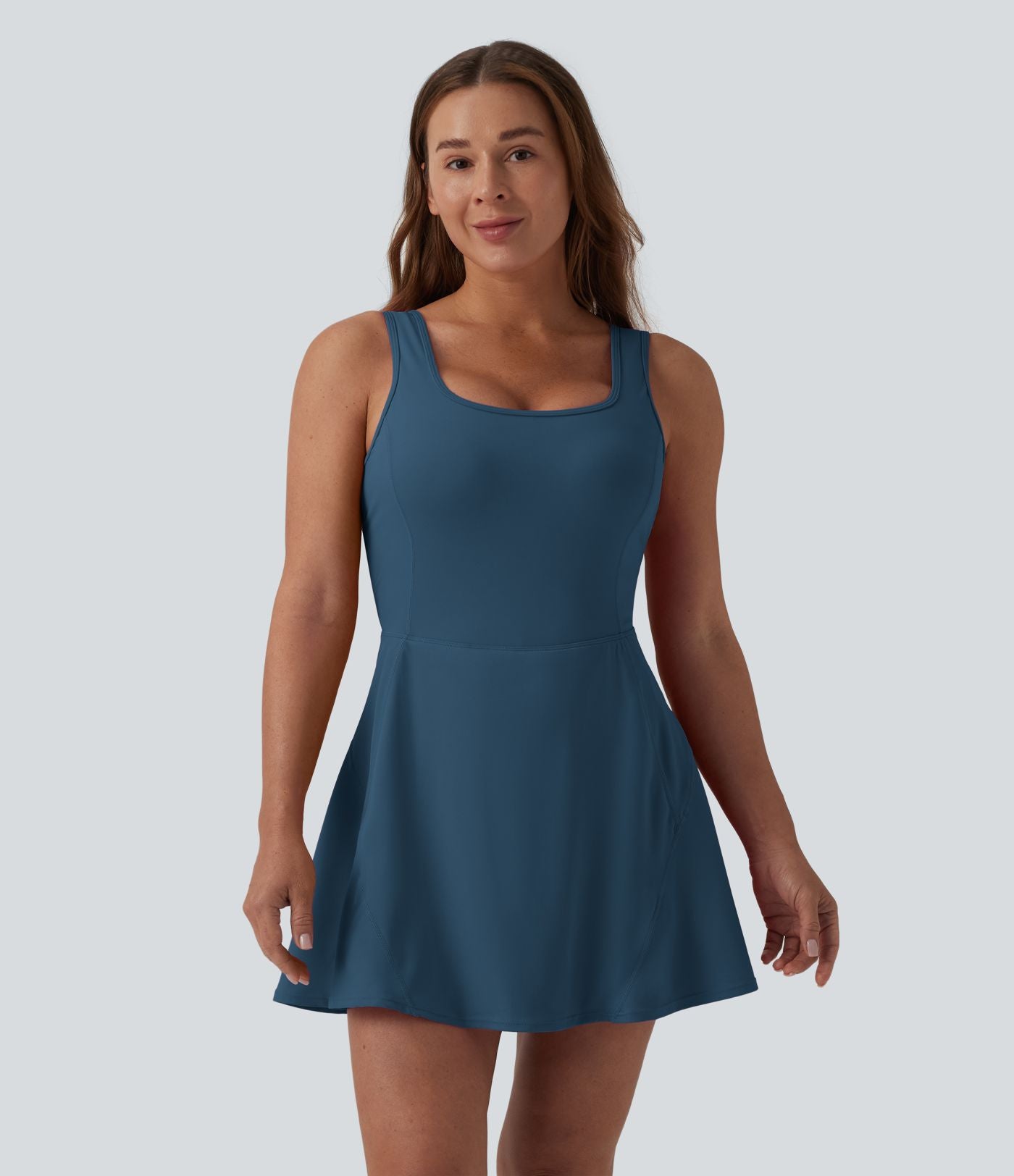 Robe de sport mini 2-en-1 SoftlyZero™ Airy col U poches effet frais InstantCool danse bonnets E-G, accès facile Easy Peasy
