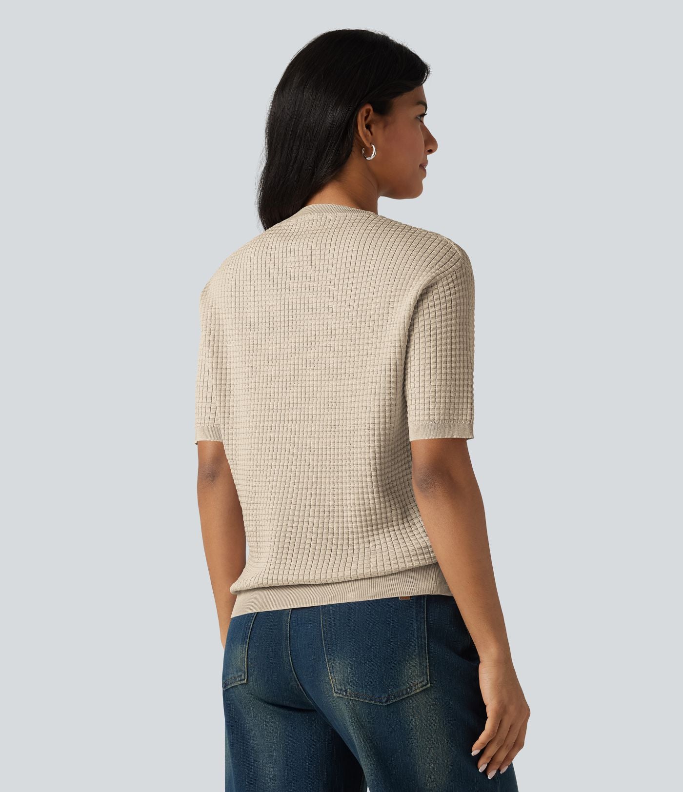 Pull col rond manches courtes en tissu gaufré
