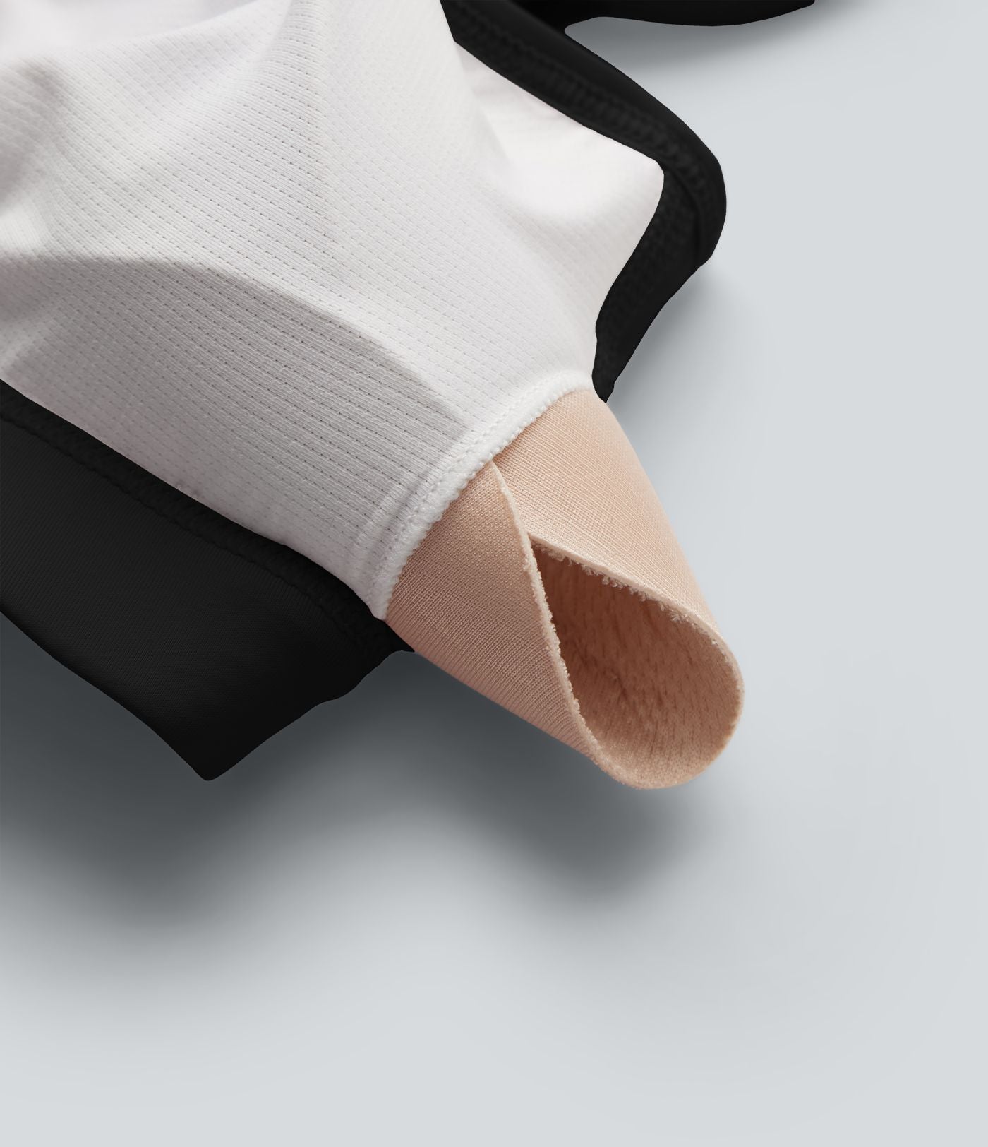 Débardeur effet frais InstantCool à encolure en U avec dos nageur, coussinets amovibles et protection solaire UPF50+