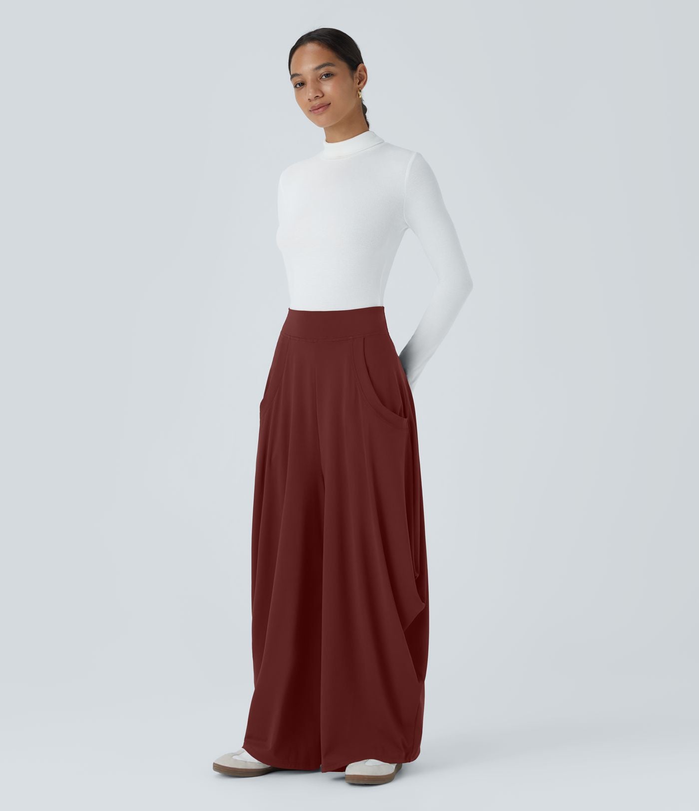 Pantalon décontracté drapé à poches multiples et taille moyenne, jambe large