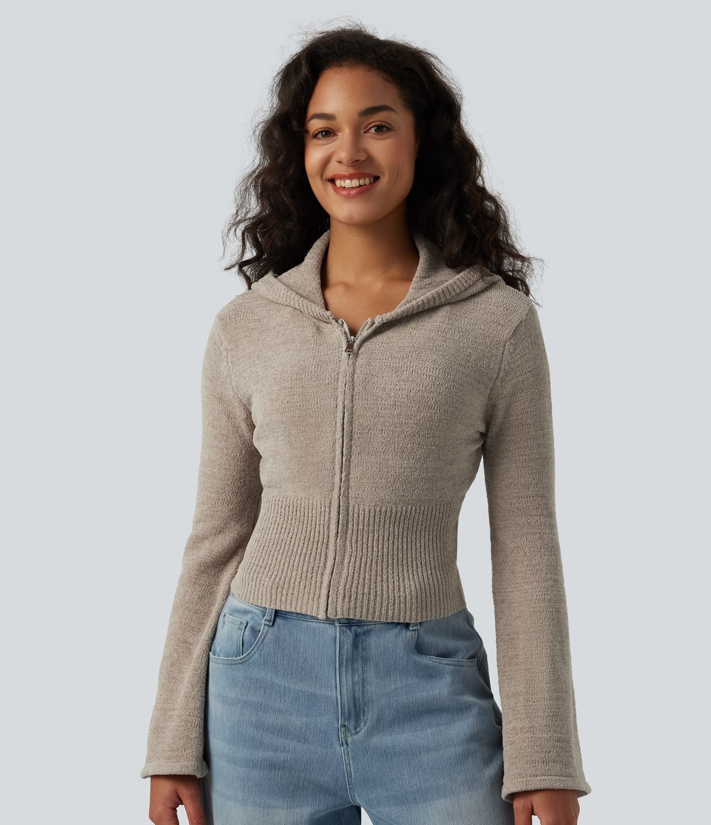 Gilet casual à capuche avec manches à volants et fermeture zippée