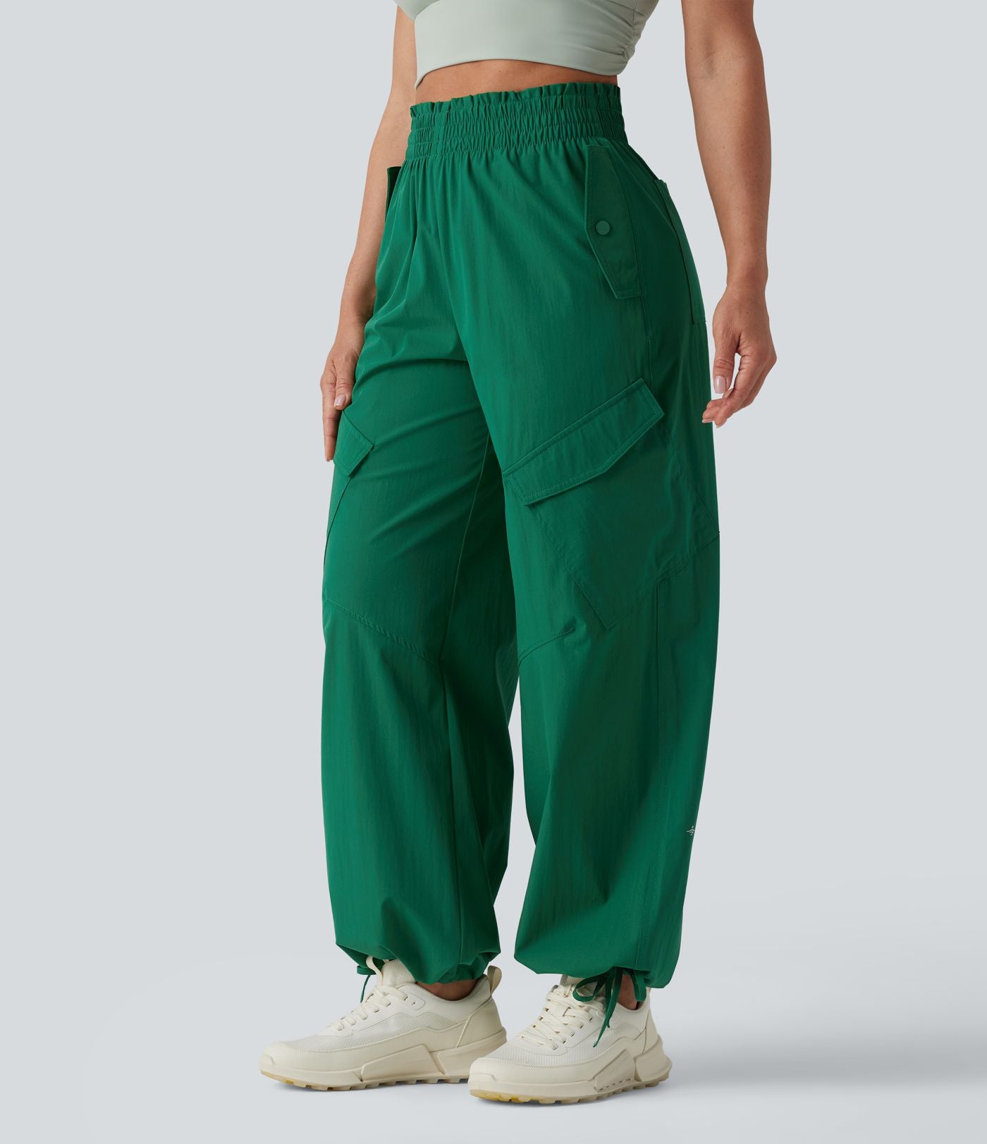 Pantalon cargo sport taille haute à finitions ondulées avec poches