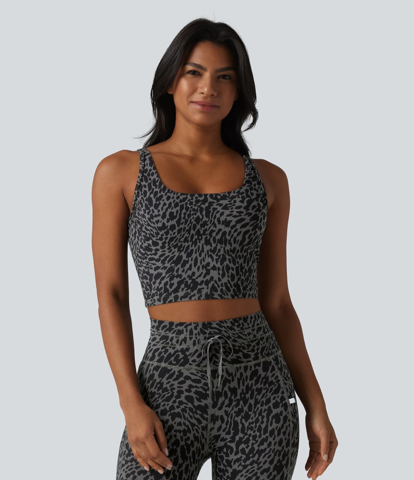 Débardeur de yoga court à imprimé léopard Halara UltraSculpt™ avec soutien-gorge intégré et décolleté en U
