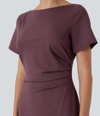 Robe tailleur mi-longue moulante manches courtes froncée