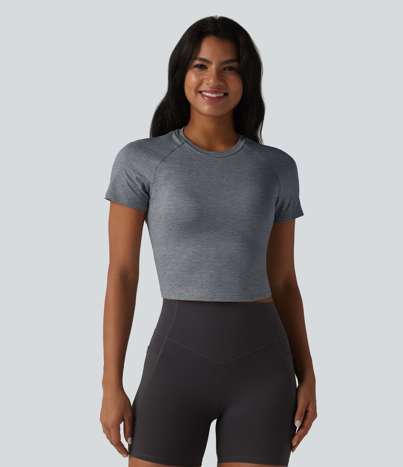 Haut de sport yoga col rond manches courtes avec soutien-gorge intégré