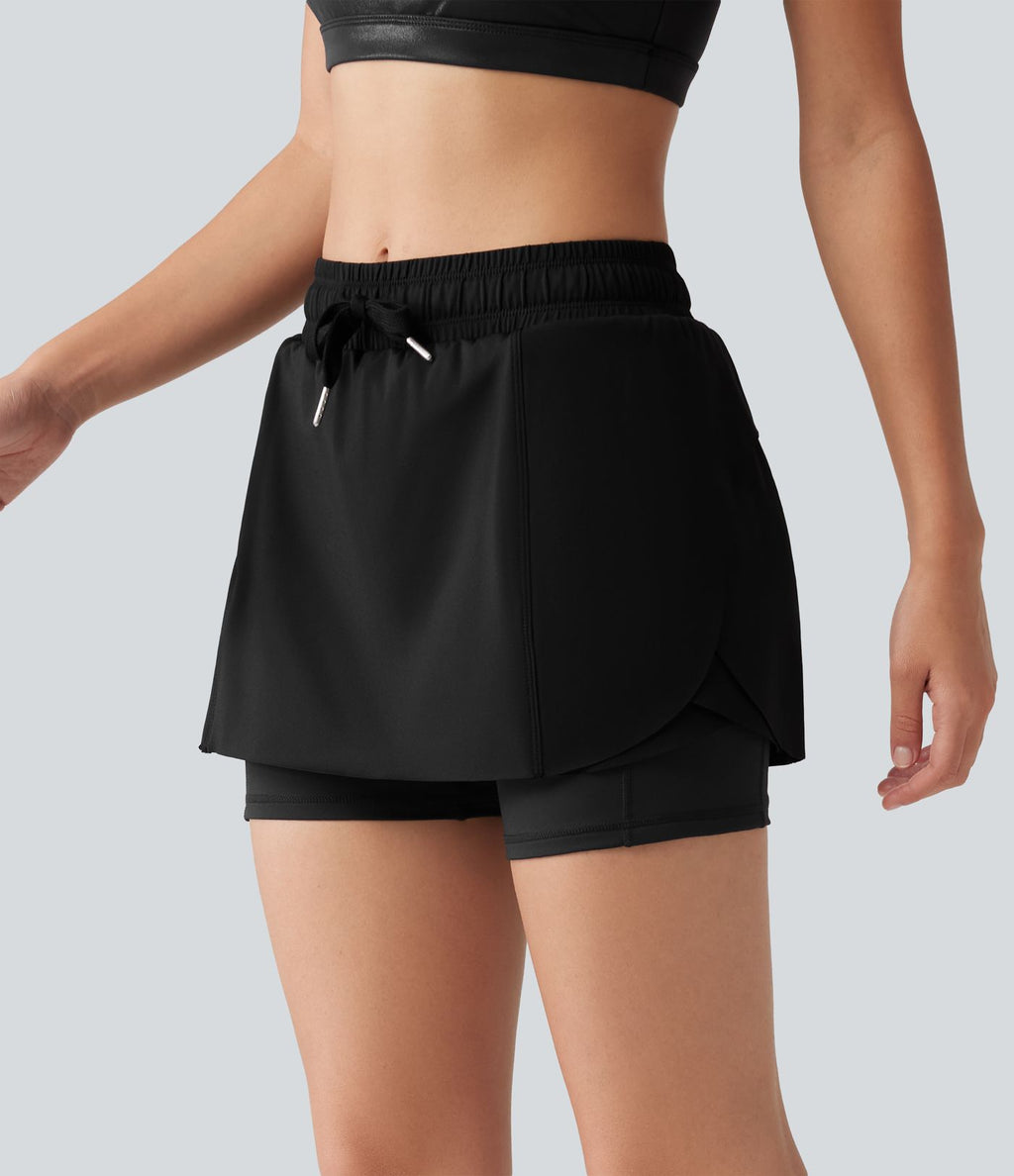 Jupe-short de sport mini SoftlyZero™ Airy taille mi-haute à ourlet croisé, toucher frais, cordon ajustable et poches