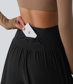 Short de yoga SoftlyZero™ Airy 2-en-1 taille haute avec empiècement mesh contrastant, à effet frais InstantCool et poches 12,5 cm
